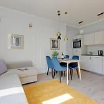 Seaside Jelitkowo 200m From The By Renters 公寓